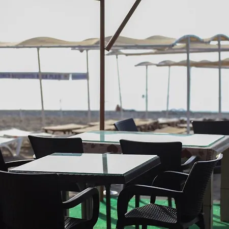 Monna Roza Hotell 4*